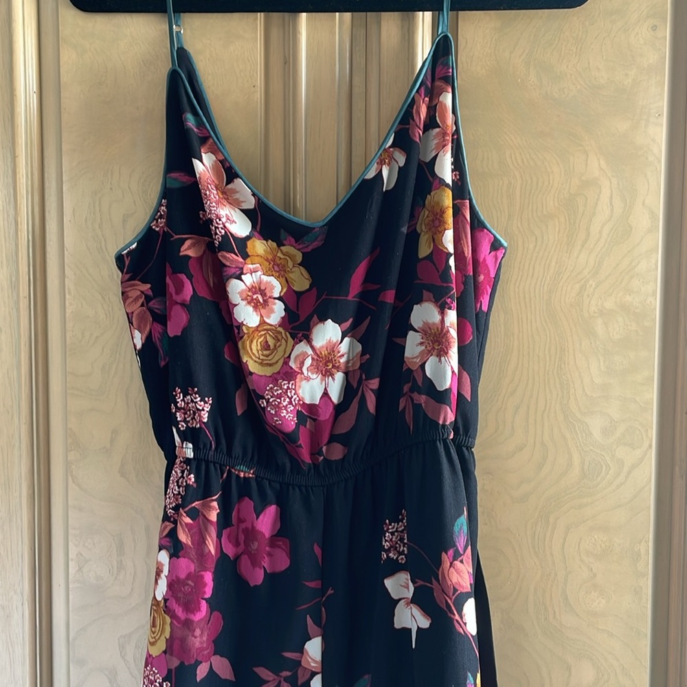 Jumpsuit - Picture 4 of 8